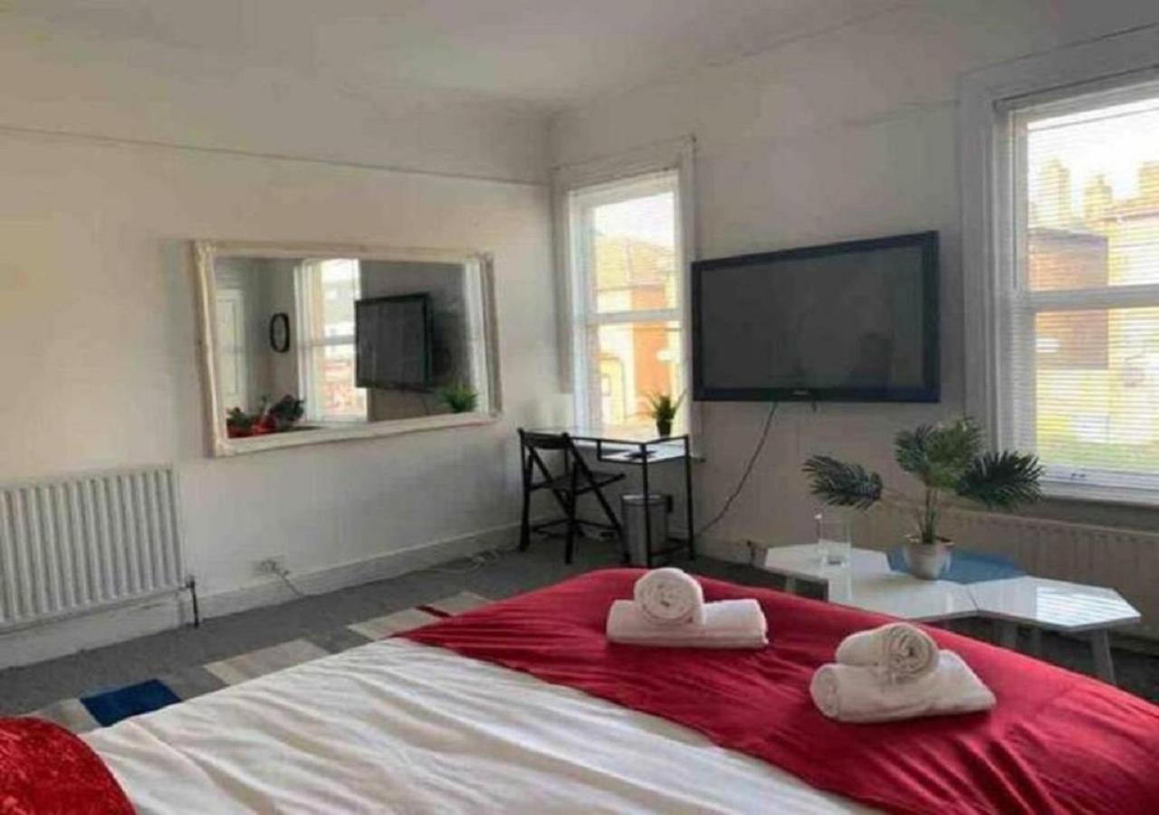 Balham, South London Spacious Guest House 5, 6 Rooms Available المظهر الخارجي الصورة